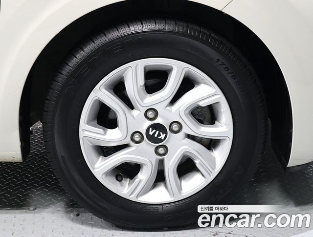 Kia morning 2018 — photo 19