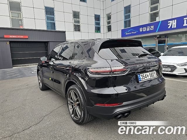 Porsche Cayenne 2019 — photo 7