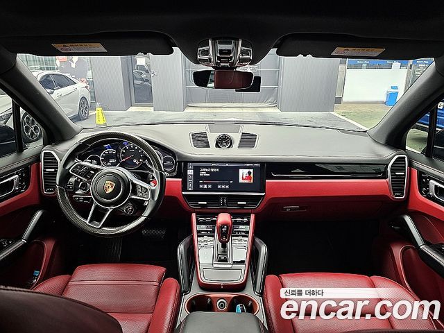 Porsche Cayenne 2019 — photo 9