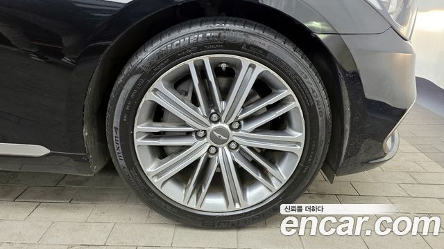 Genesis G80 2017 — photo 5