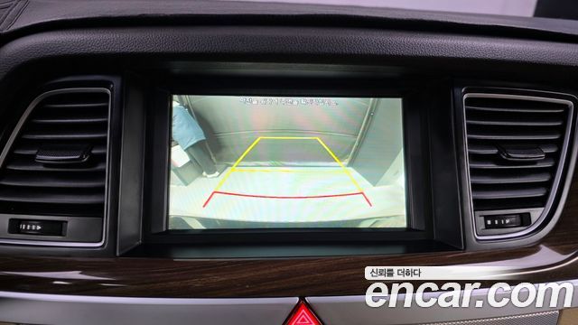 Genesis G80 2017 — photo 15