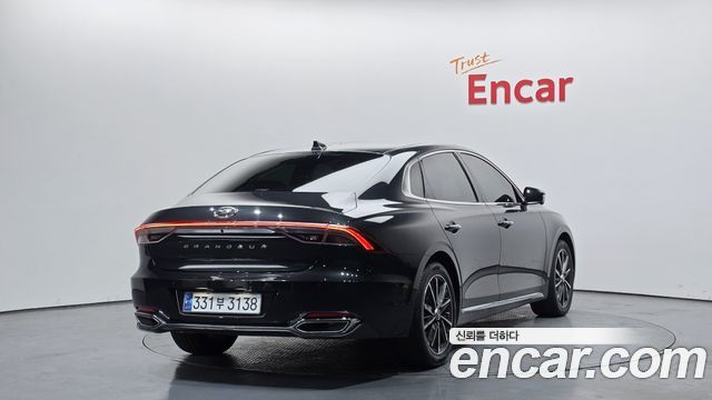 Hyundai Grandeur 2022 — photo 2