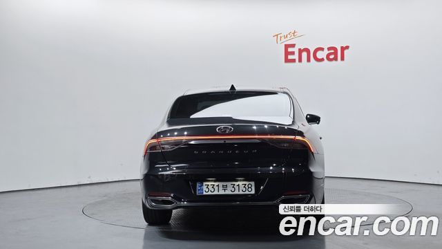 Hyundai Grandeur 2022 — photo 4