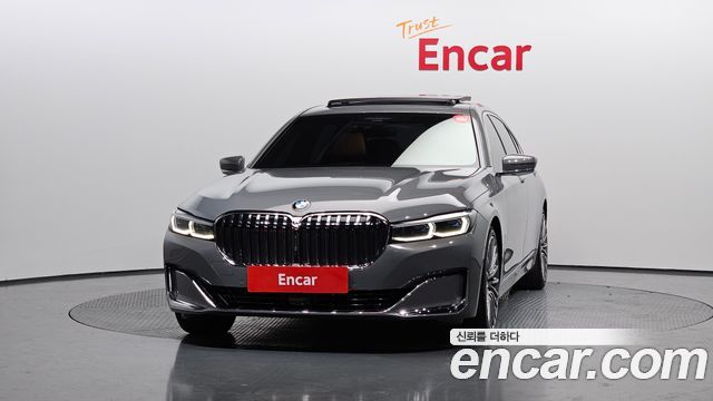 BMW 7-Series 2021 — photo 3