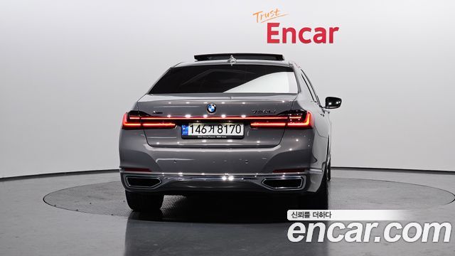 BMW 7-Series 2021 — photo 4