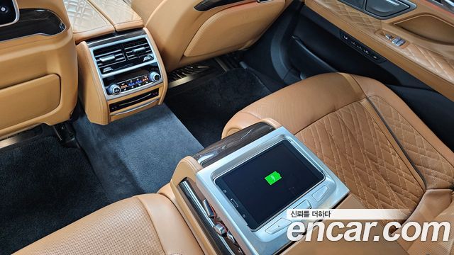 BMW 7-Series 2021 — photo 18