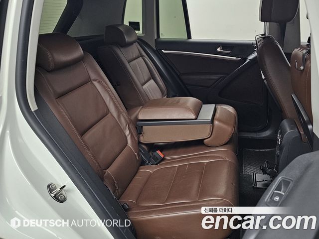 Volkswagen Tiguan 2012 — photo 12