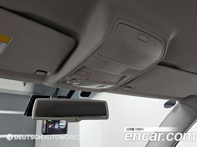 Volkswagen Tiguan 2012 — photo 19