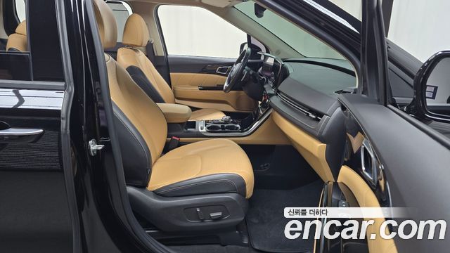 Kia Canival 2021 — photo 11