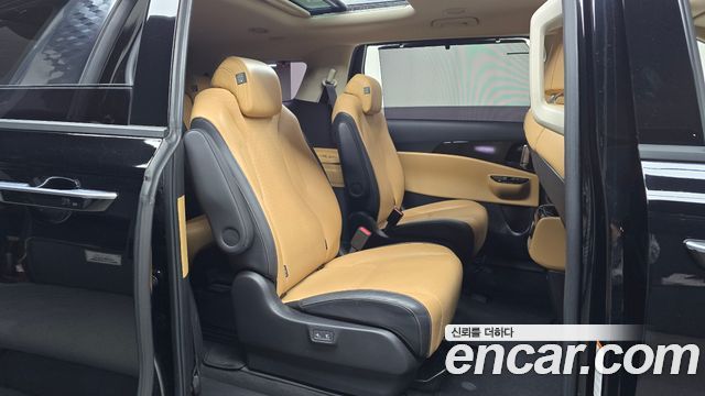 Kia Canival 2021 — photo 12