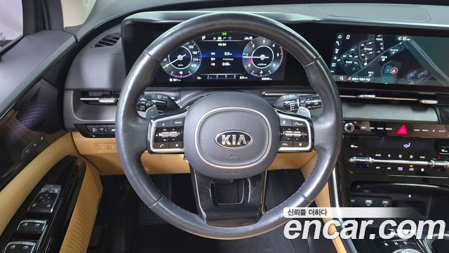 Kia Canival 2021 — photo 13