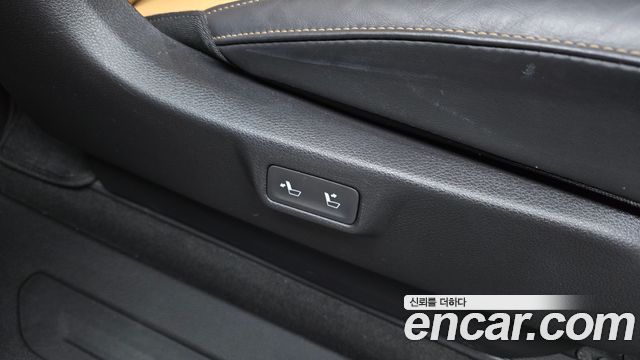 Kia Canival 2021 — photo 18
