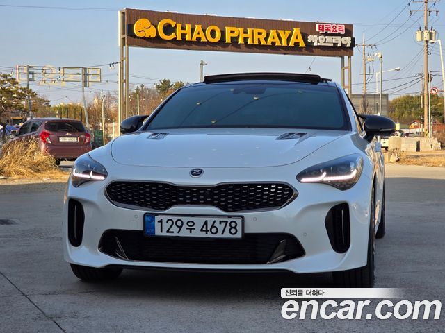 Kia Stinger 2018 — photo 2