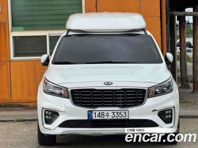 Kia Canival 2020 — photo 2