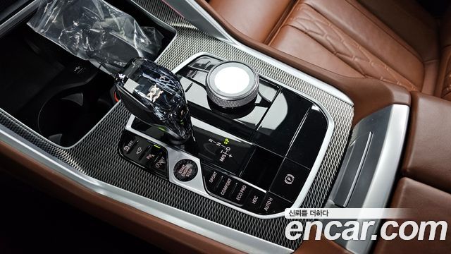 BMW X6 2022 — photo 9