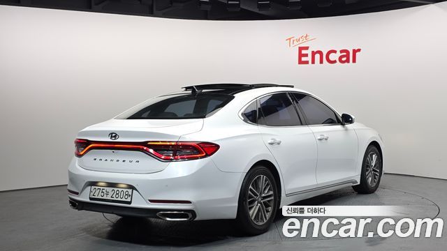 Hyundai Grandeur 2018 — photo 2