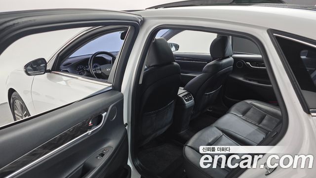Hyundai Grandeur 2018 — photo 17