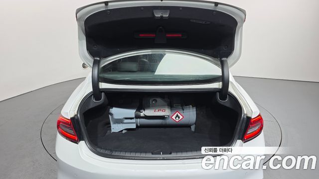Hyundai Grandeur 2018 — photo 20