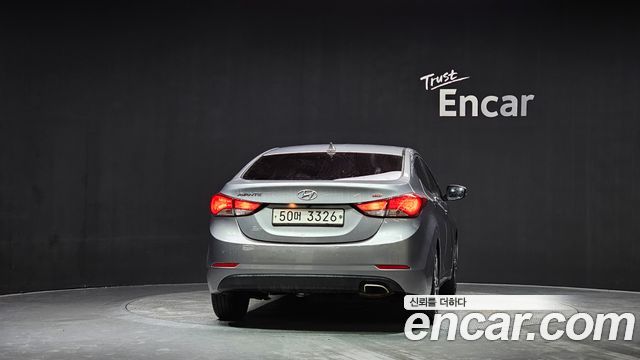 Hyundai AVANTE 2014 — photo 4