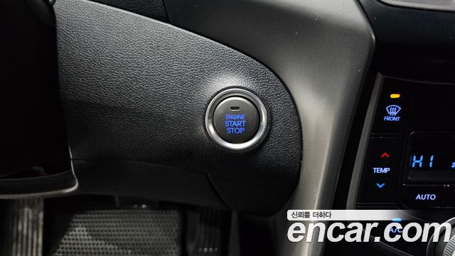 Hyundai AVANTE 2014 — photo 18