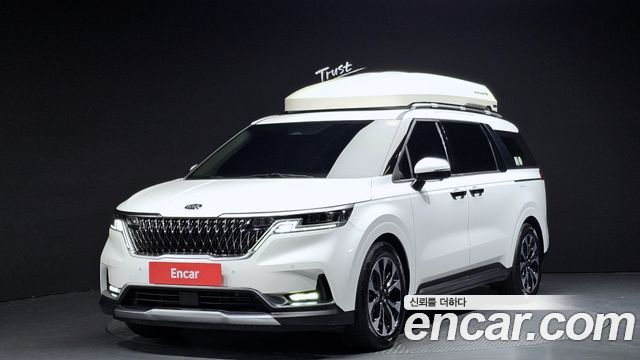 Kia Canival 2021 — photo 1