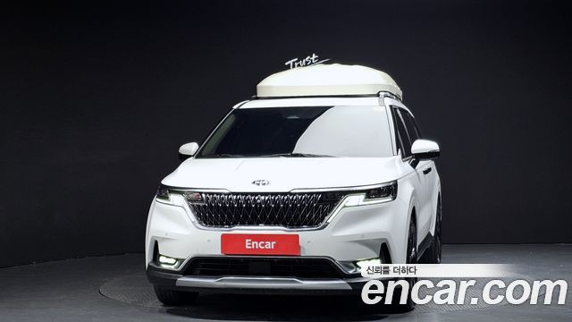 Kia Canival 2021 — photo 3