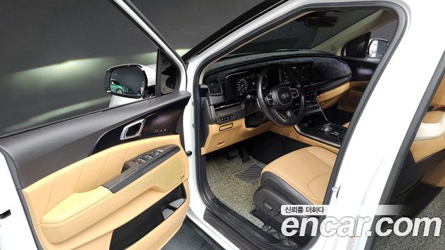 Kia Canival 2021 — photo 11