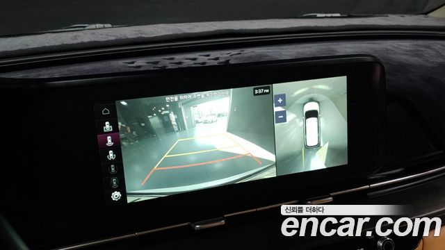 Kia Canival 2021 — photo 16