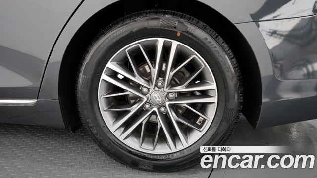 Hyundai Grandeur 2017 — photo 5