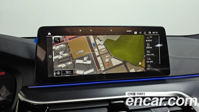 BMW Gran Turismo 2023 — photo 14
