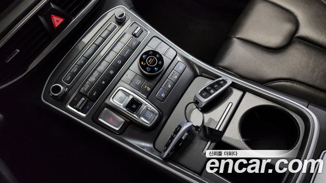 Hyundai Santafe 2021 — photo 9