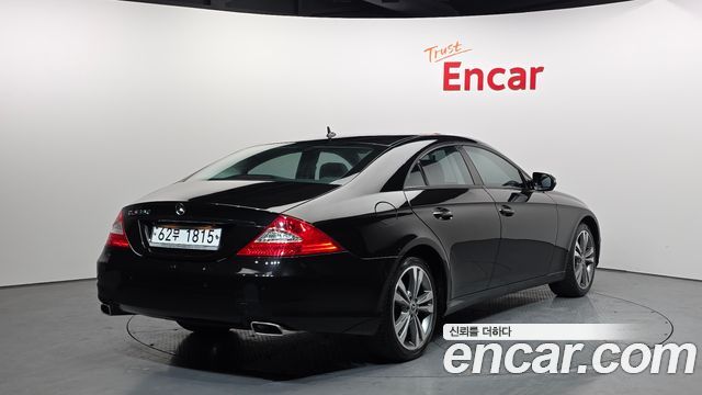 Mercedes-Benz CLS-Class 2010 — photo 2