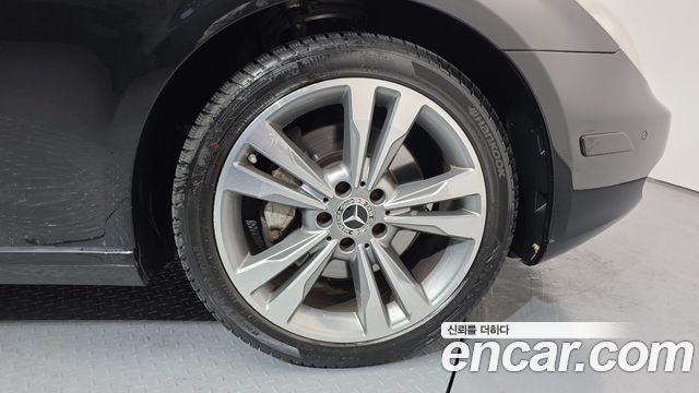 Mercedes-Benz CLS-Class 2010 — photo 5