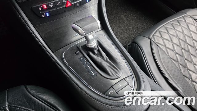 Mercedes-Benz CLS-Class 2010 — photo 9