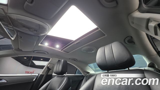 Mercedes-Benz CLS-Class 2010 — photo 11