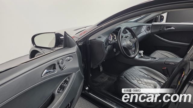 Mercedes-Benz CLS-Class 2010 — photo 12