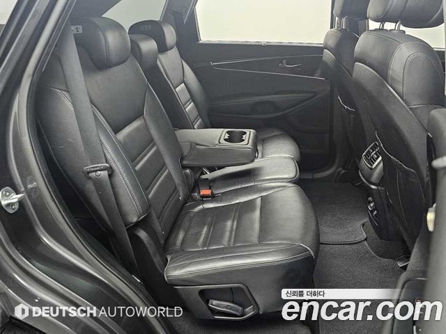 Kia Sorento 2016 — photo 12