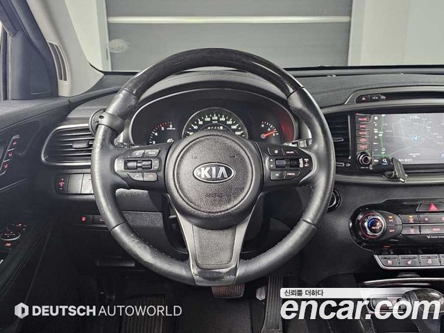 Kia Sorento 2016 — photo 13