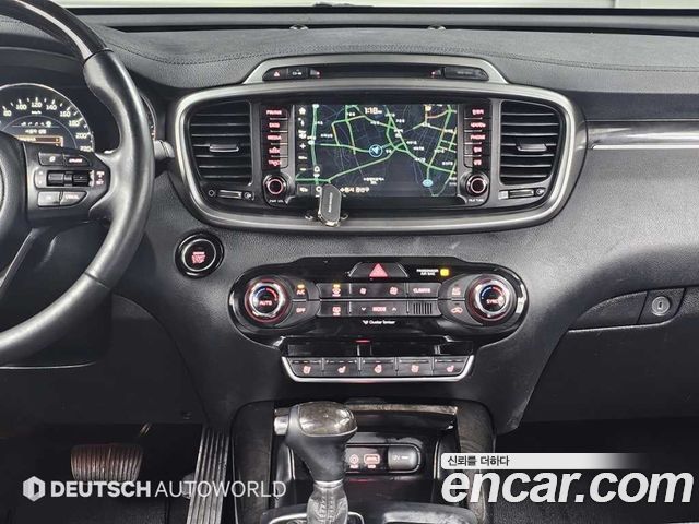 Kia Sorento 2016 — photo 14