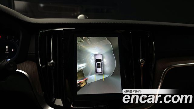 Volvo V60 2023 — photo 14