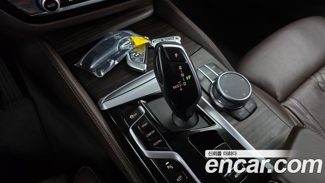 BMW Gran Turismo 2021 — photo 9