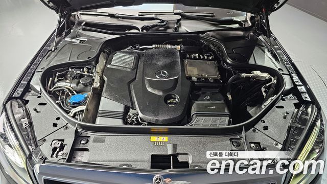 Mercedes-Benz S-Class 2019 — photo 6
