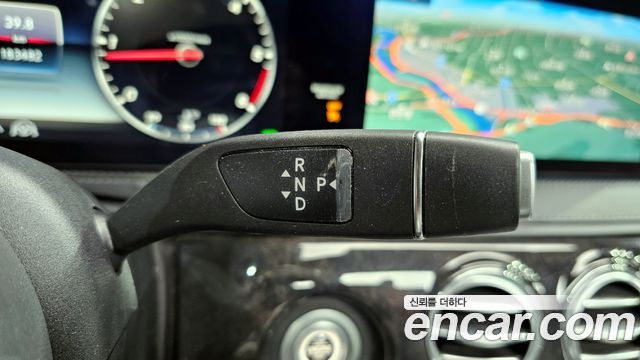 Mercedes-Benz S-Class 2019 — photo 9
