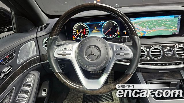Mercedes-Benz S-Class 2019 — photo 13