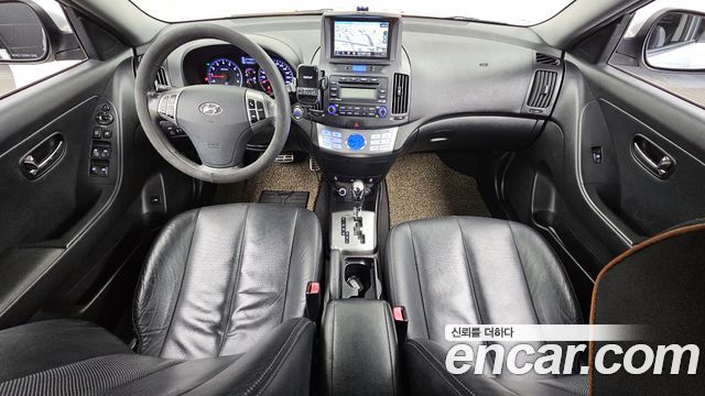Hyundai AVANTE 2010 — photo 7