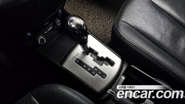 Hyundai AVANTE 2010 — photo 9