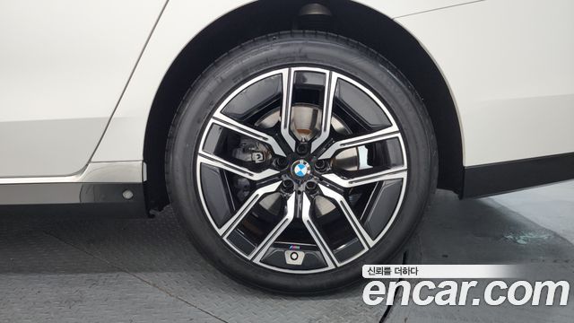 BMW 7-Series 2024 — photo 5