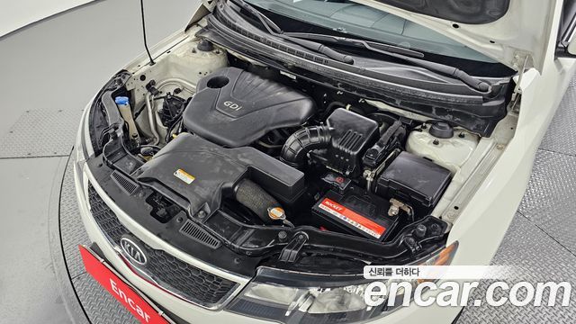 Kia Porte 2011 — photo 6