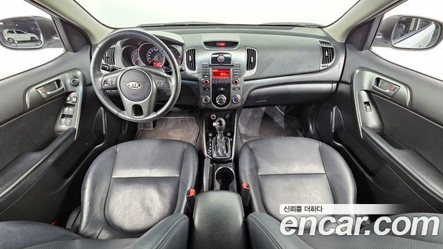 Kia Porte 2011 — photo 7