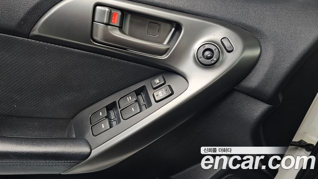 Kia Porte 2011 — photo 14